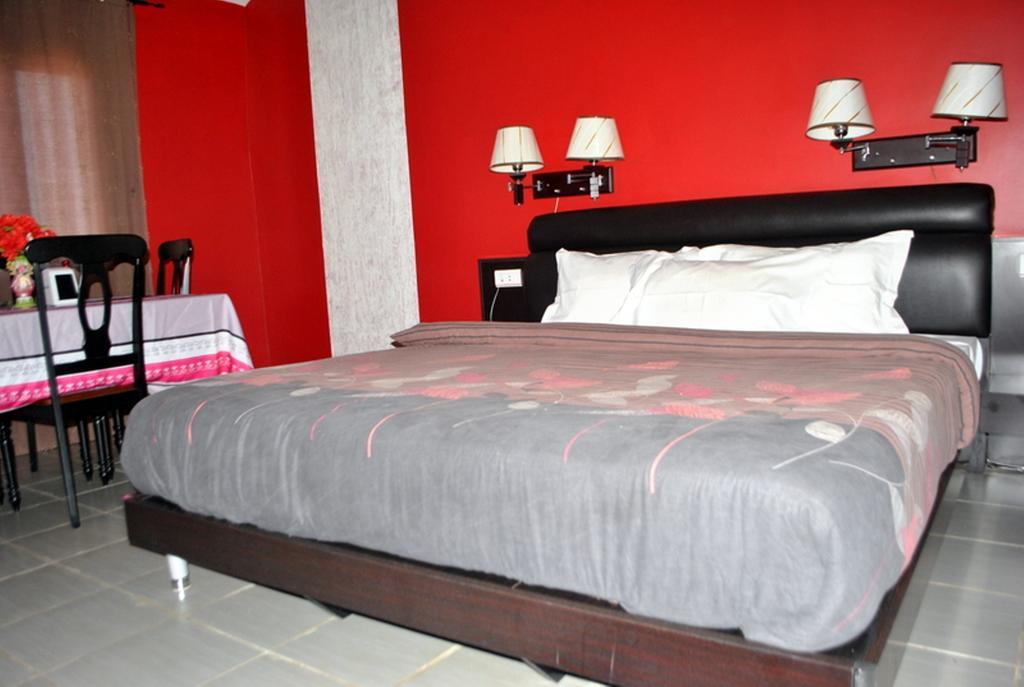 Hotel Magic Land Dakar Bagian luar foto