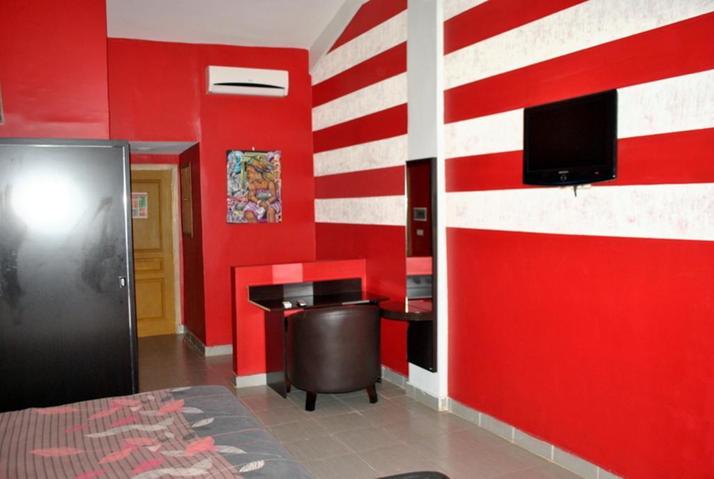 Hotel Magic Land Dakar Bagian luar foto