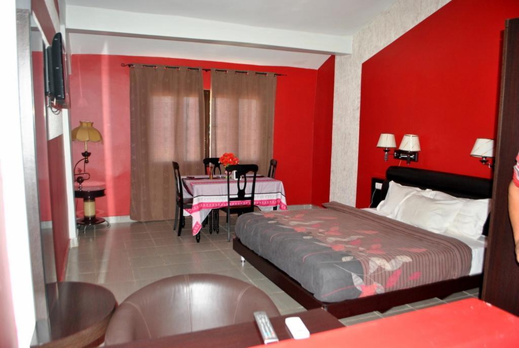 Hotel Magic Land Dakar Bagian luar foto