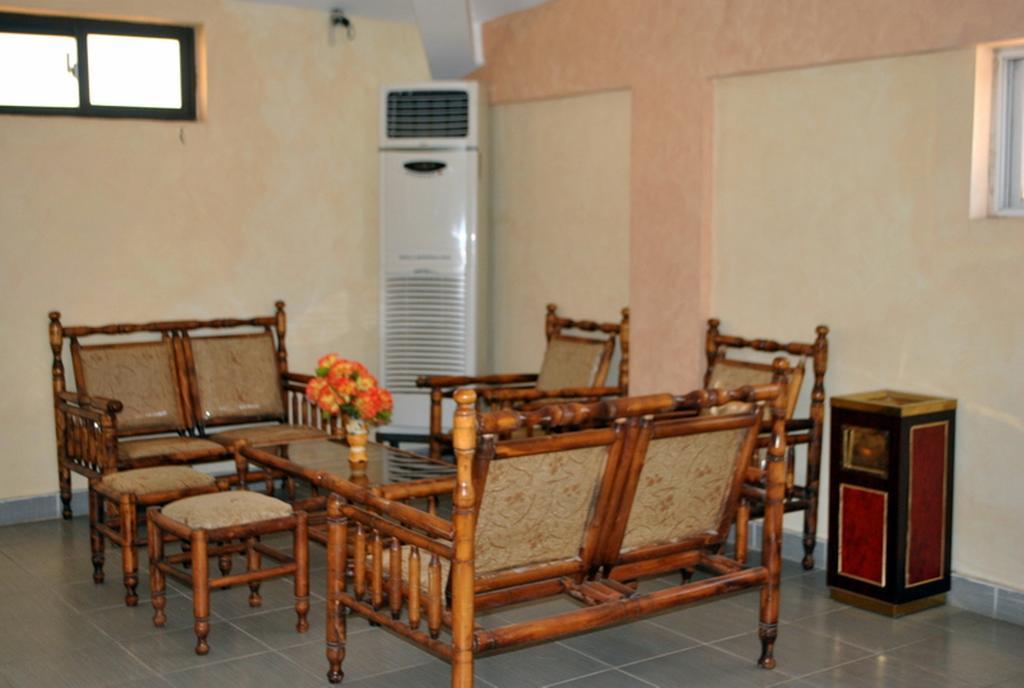 Hotel Magic Land Dakar Bagian luar foto