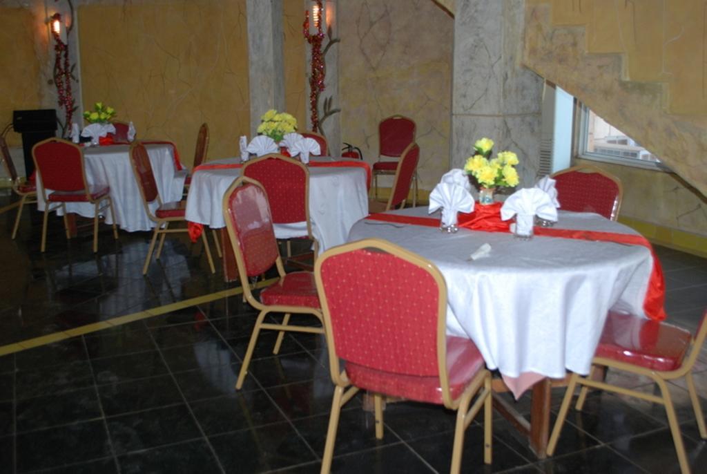 Hotel Magic Land Dakar Bagian luar foto