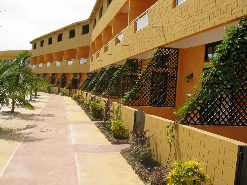 Hotel Magic Land Dakar Bagian luar foto