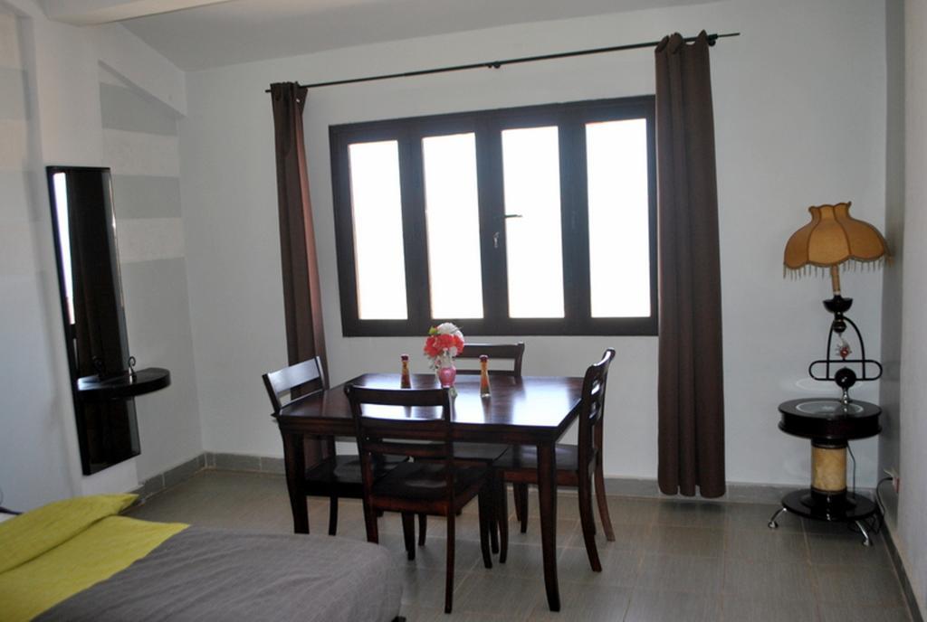 Hotel Magic Land Dakar Bagian luar foto